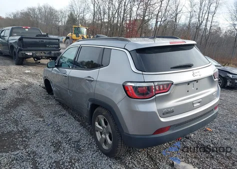 2018 Jeep Compass Latitude 4X4 from USA, damaged, VIN 3C4NJDBB7JT222497